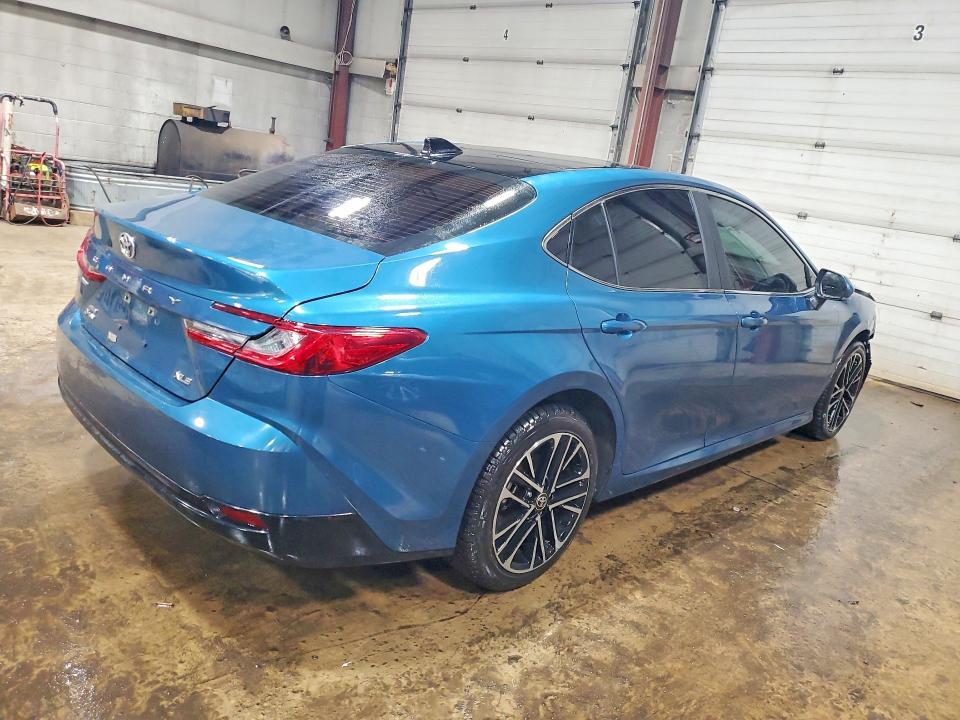 2025 Toyota Camry xle