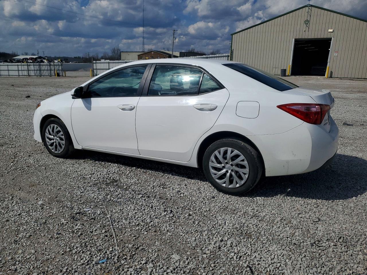 2017 Toyota Corolla l
