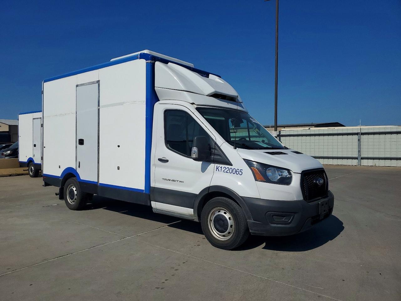 2021 Ford Transit Delivery Truck