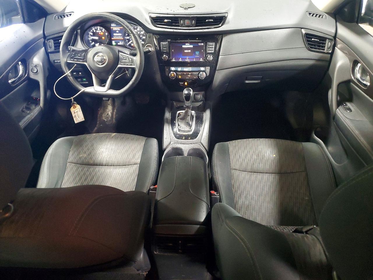 2019 Nissan Rogue sv