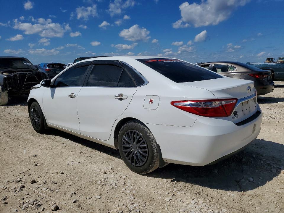 2017 Toyota Camry le