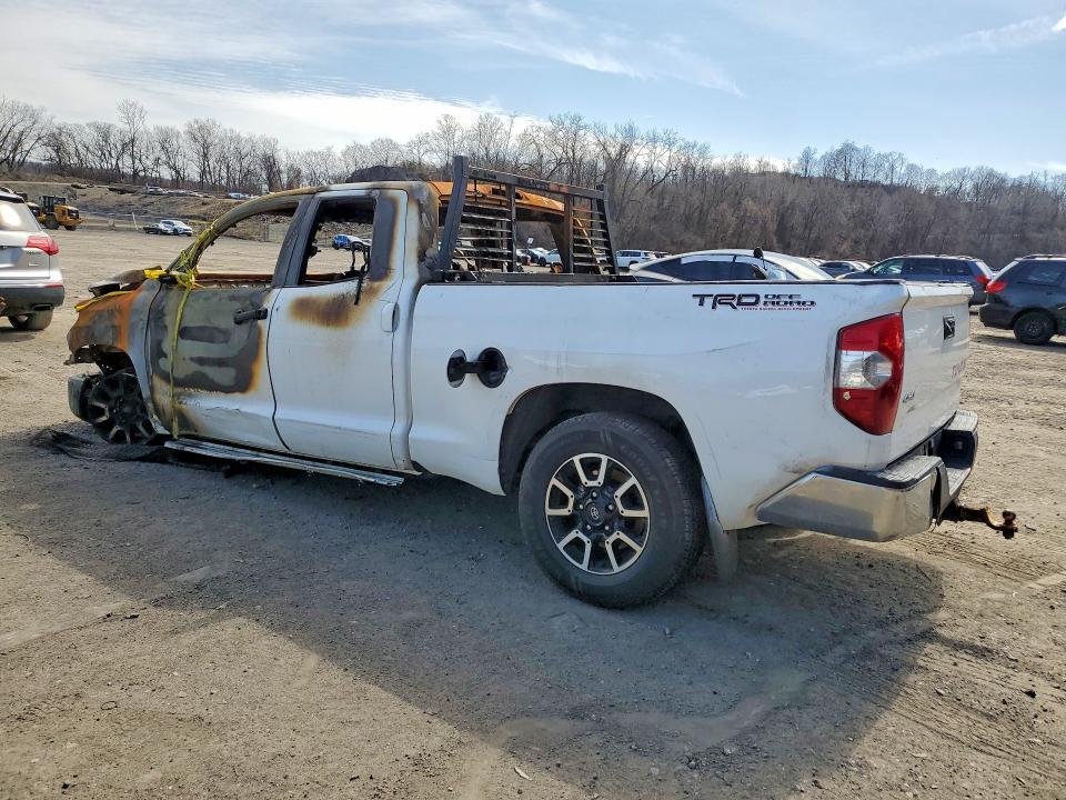 2017 Toyota Tundra SR5