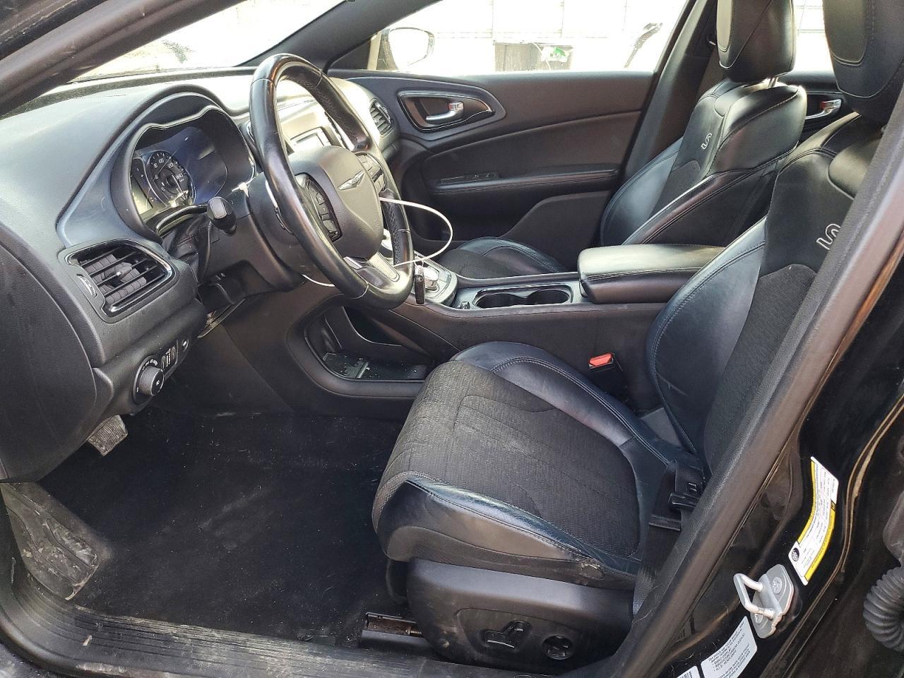 2015 Chrysler 200 s