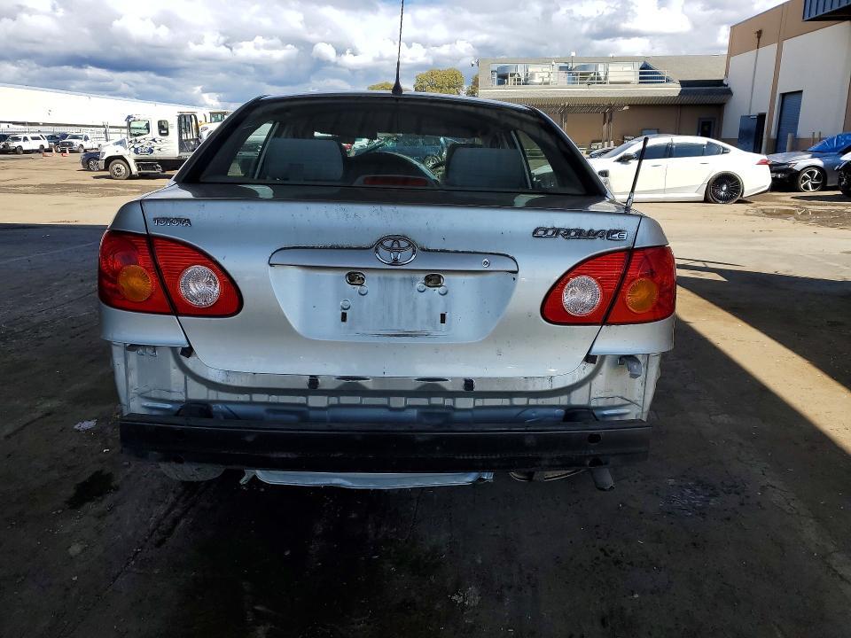 2004 Toyota Corolla le