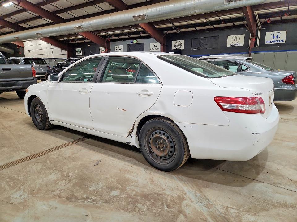 2011 Toyota Camry le