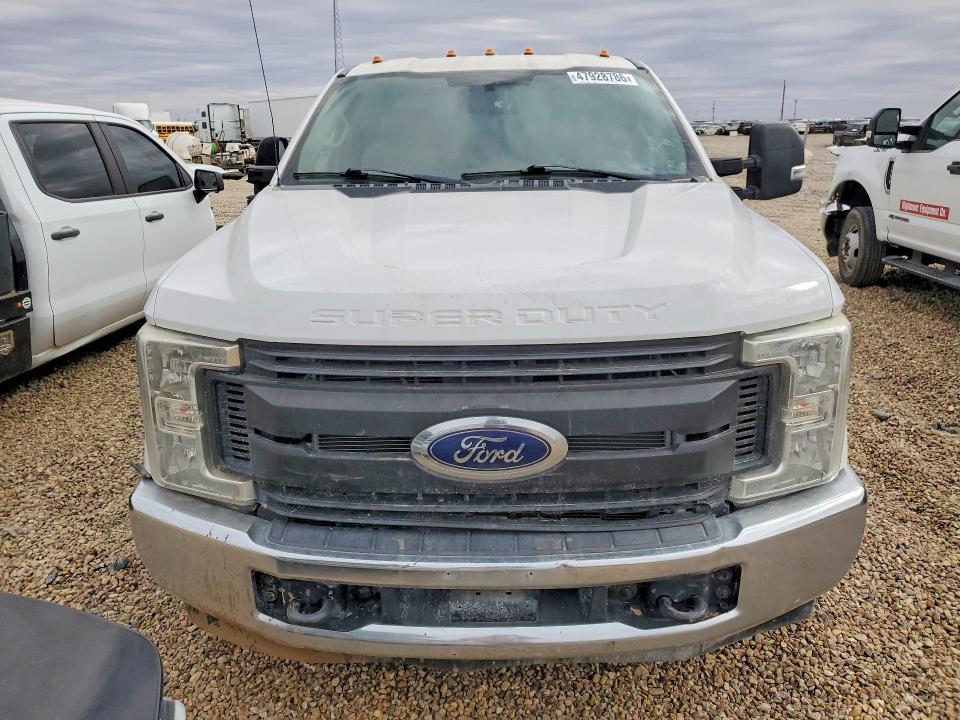 2019 Ford F350 Super Duty Utility / Service Truck