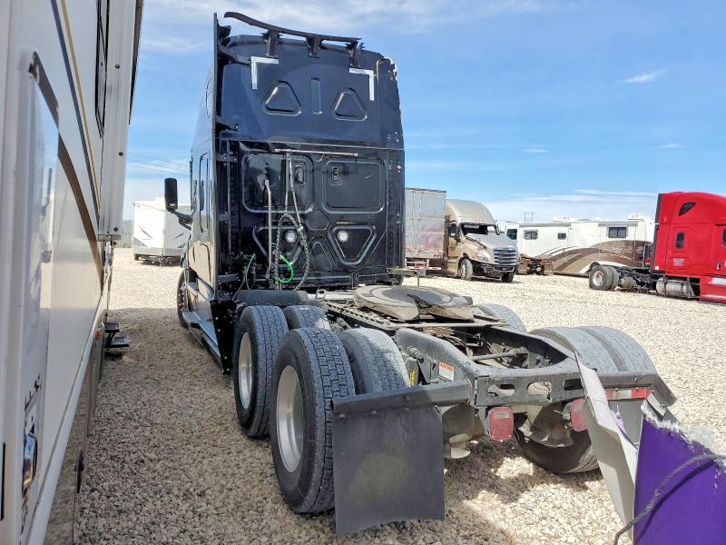 2023 Freigliner 2023 Freightliner Cascadia 126 Semi Truck