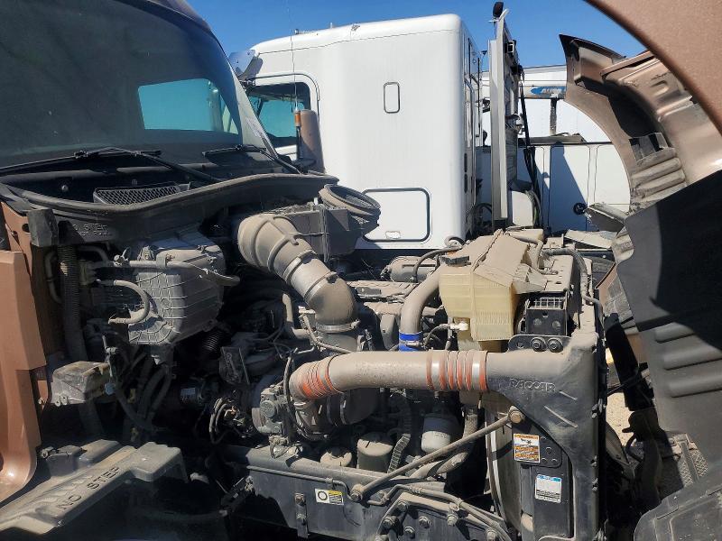 2016 Kenworth Construction T680