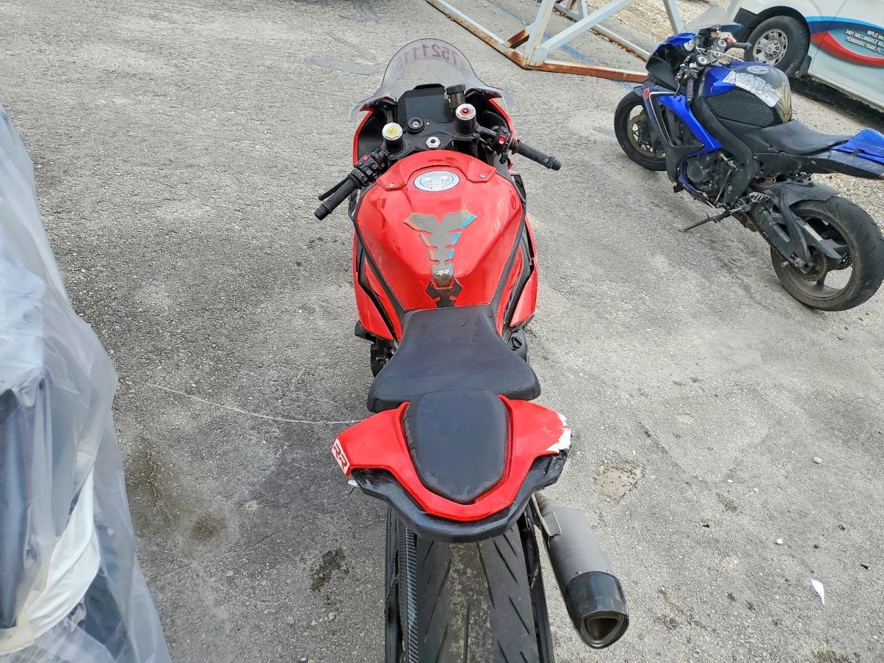 2023 BMW S 1000 RR