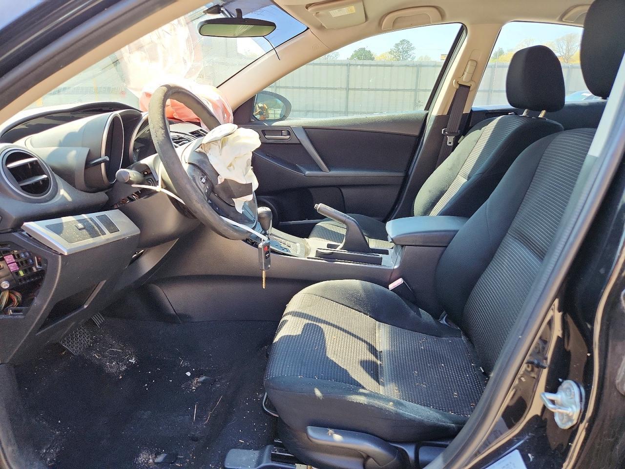 2013 Mazda 3 I