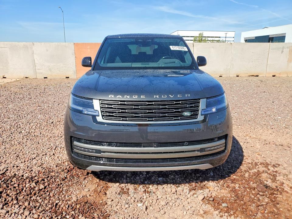 2025 Land Rover Range Rover se