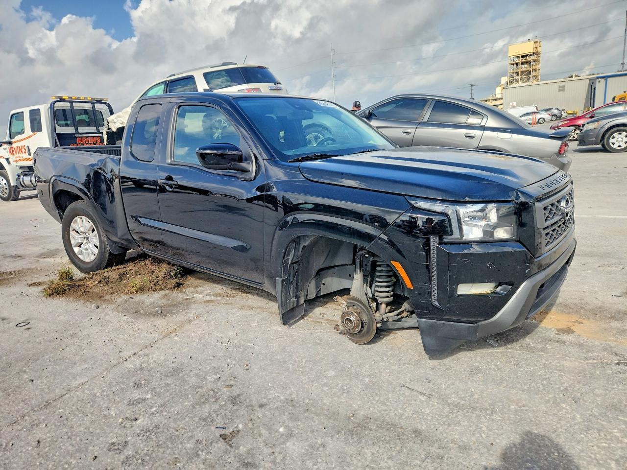 2023 Nissan Frontier SV