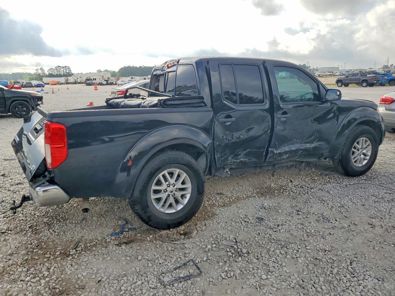 2017 Nissan Frontier SV
