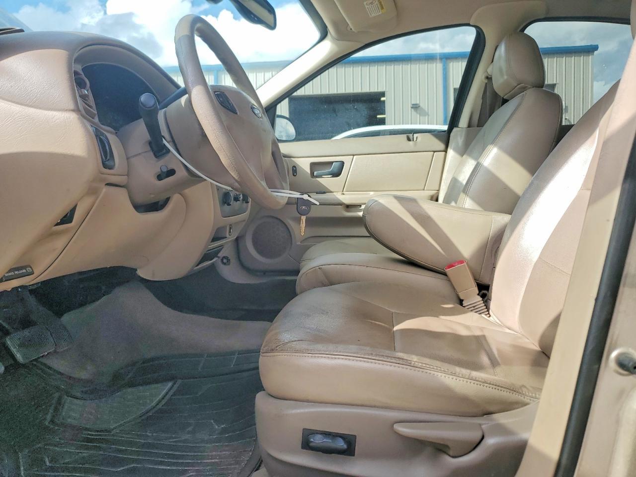 2003 Ford Taurus ses