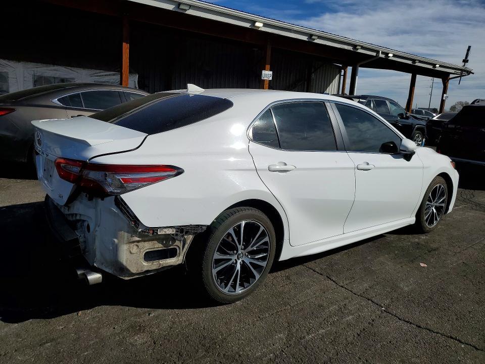 2019 Toyota Camry se