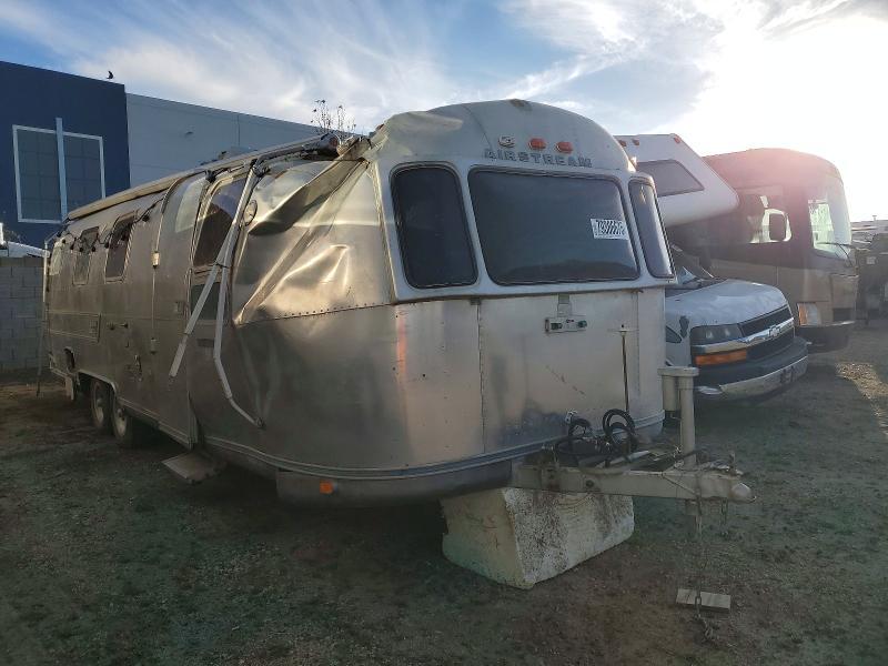 1975 Airstream Camper