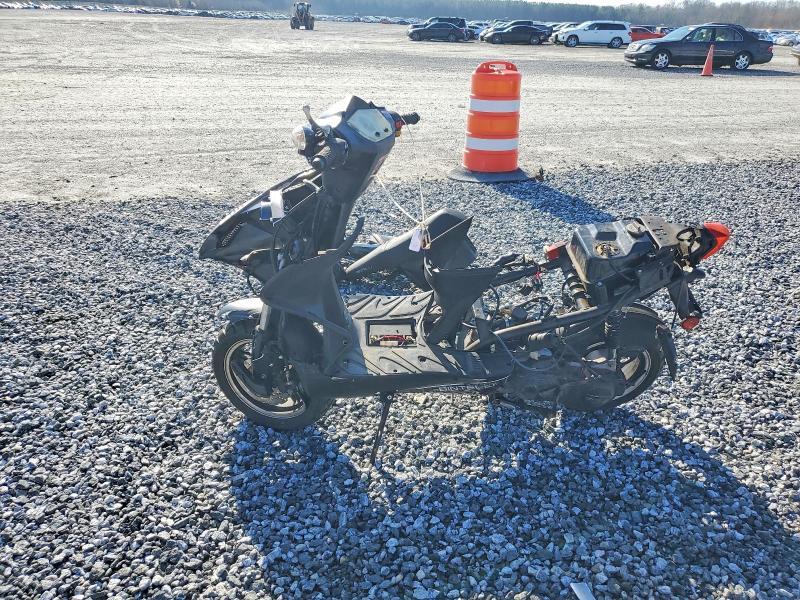 2023 Hyos Scorch Moped