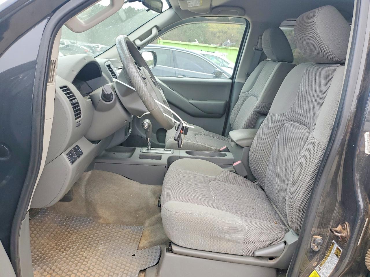 2014 Nissan Frontier S