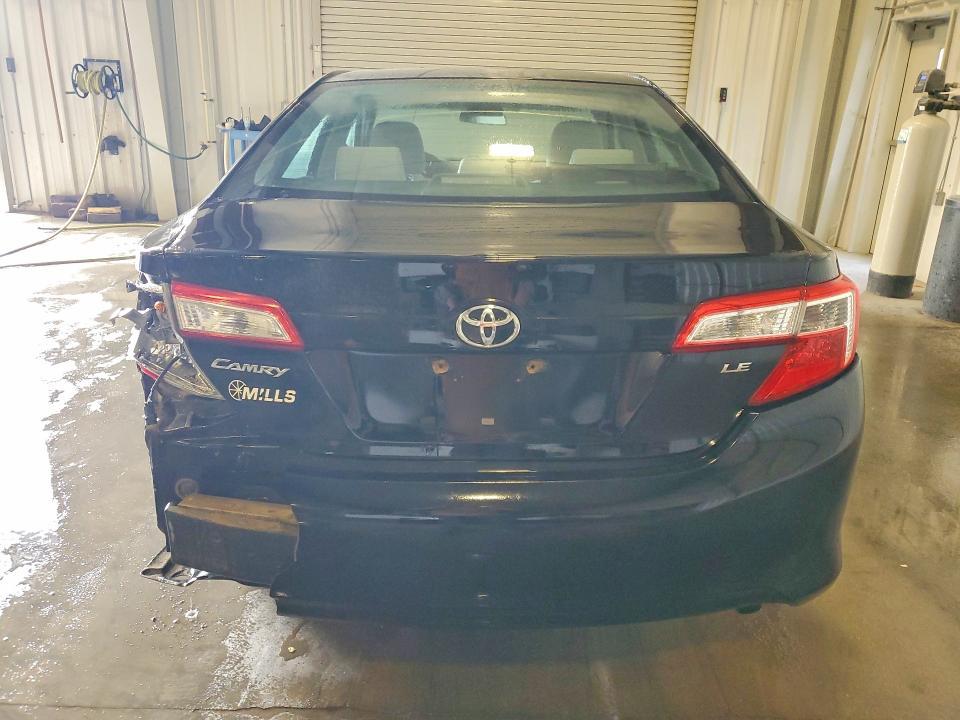 2013 Toyota Camry le