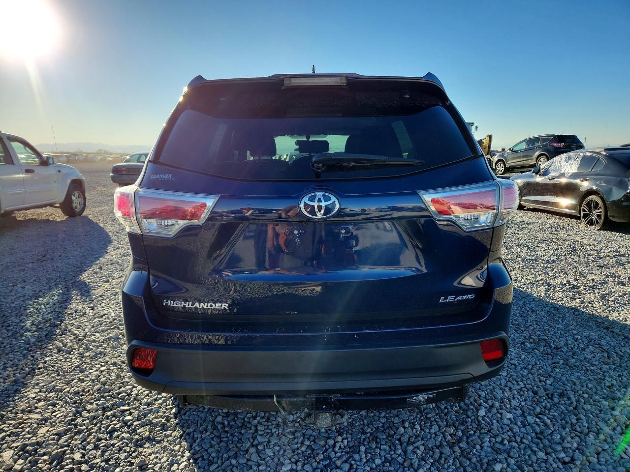2015 Toyota Highlander le Plus