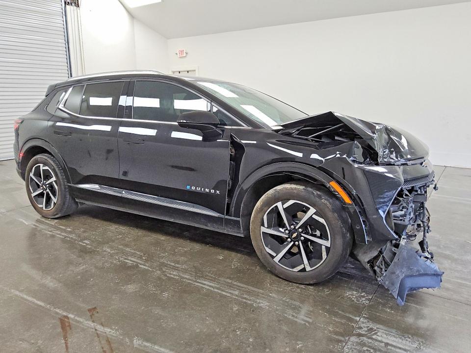 2024 Chevrolet Equinox 2LT
