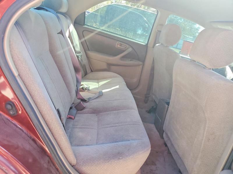 2000 Toyota Camry le