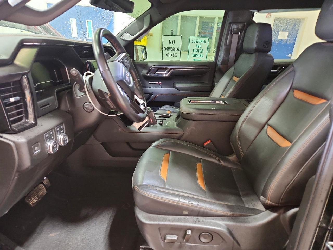 2022 GMC Sierra K1500 AT4
