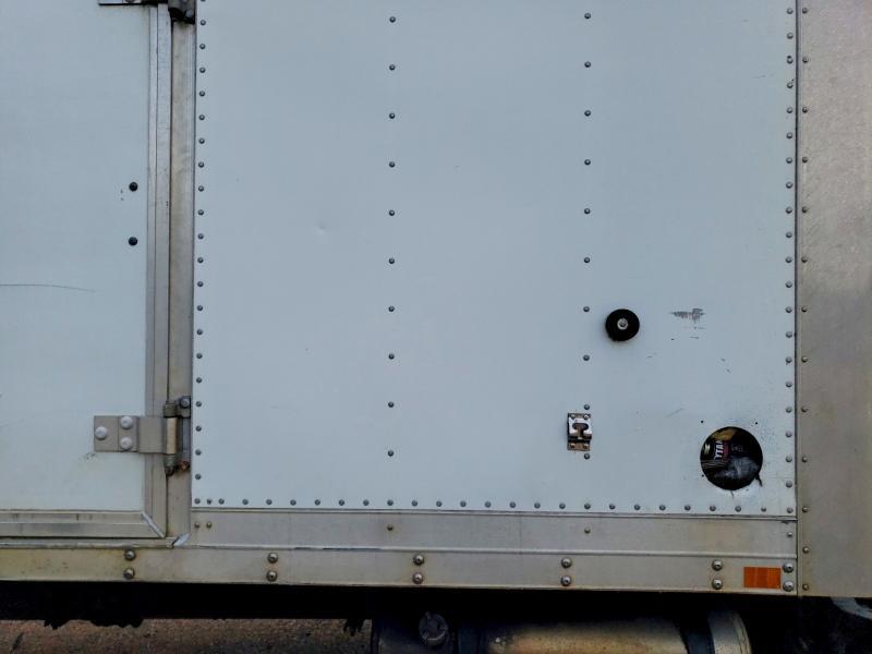 2013 Hino 258/268 BOX Truck