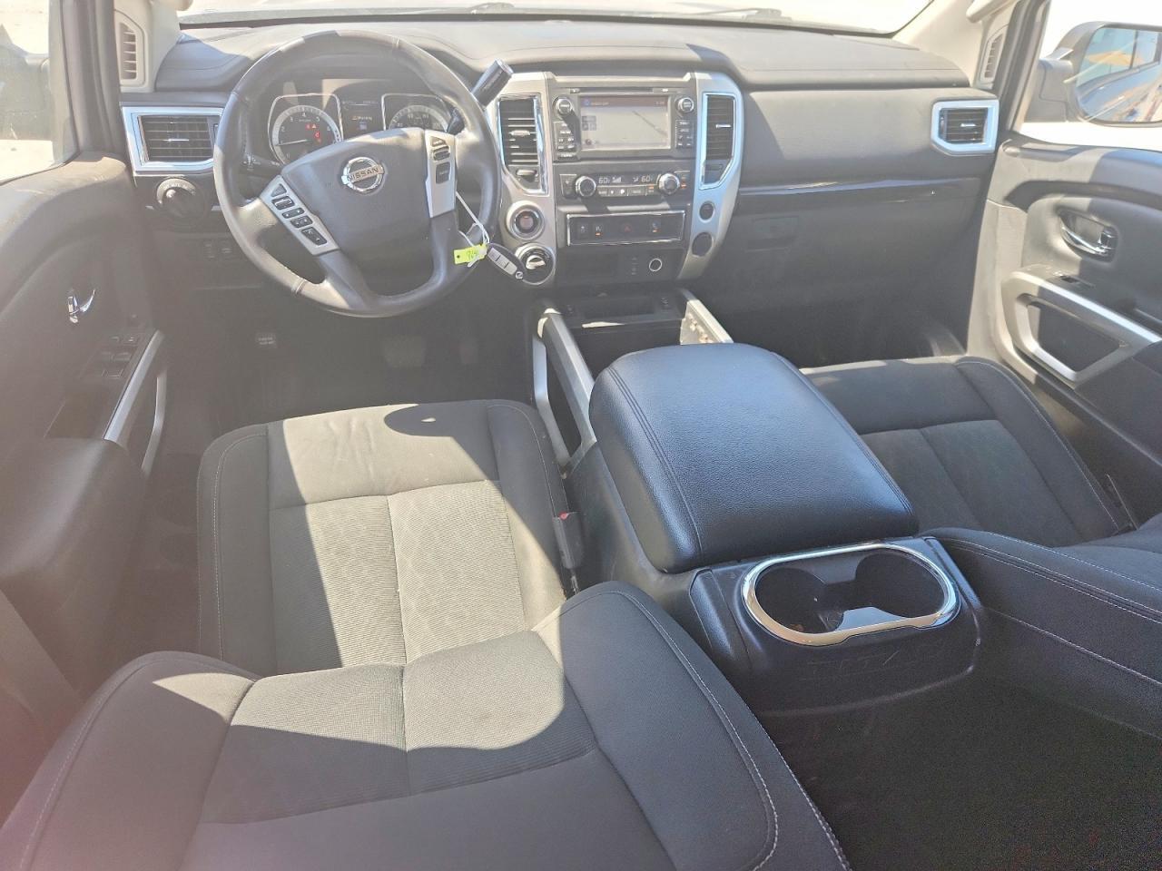 2018 Nissan Titan SV