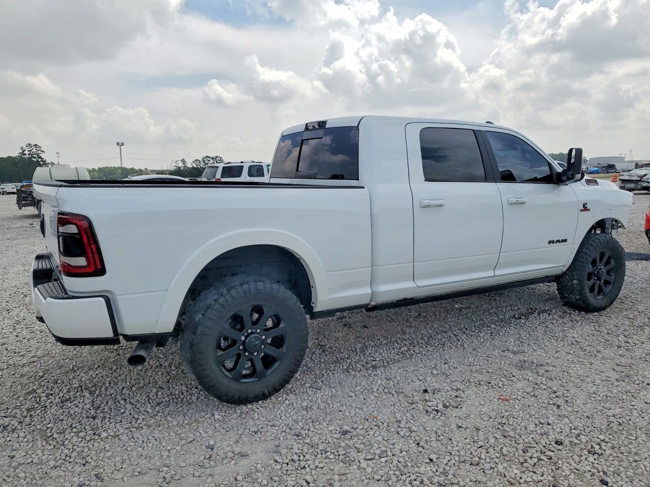 2022 Dodge 2500 Laramie
