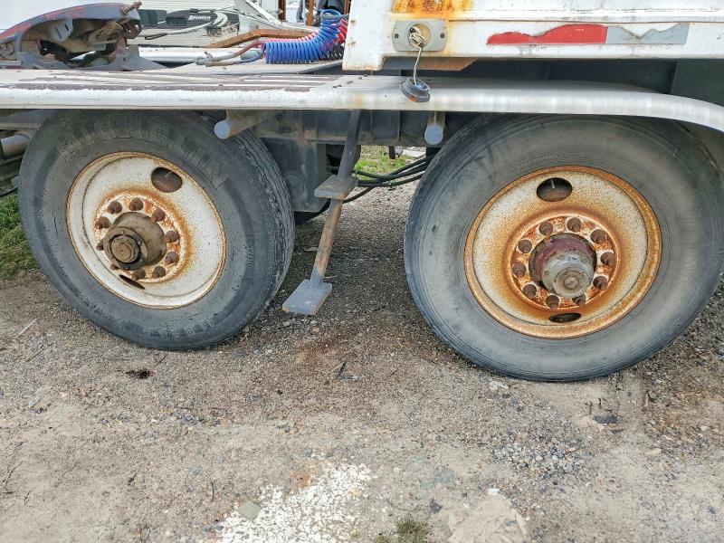 1998 Urwi 1998 Triple E Industries Hopper Bottom Grain Trail