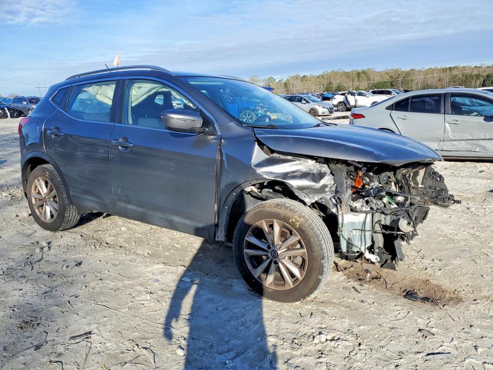 2019 Nissan Rogue Sport sv