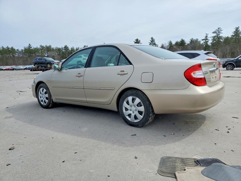 2004 Toyota Camry xle