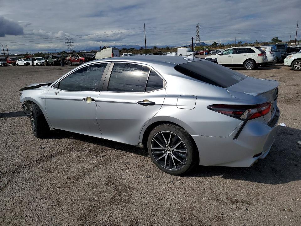 2022 Toyota Camry Hybrid se