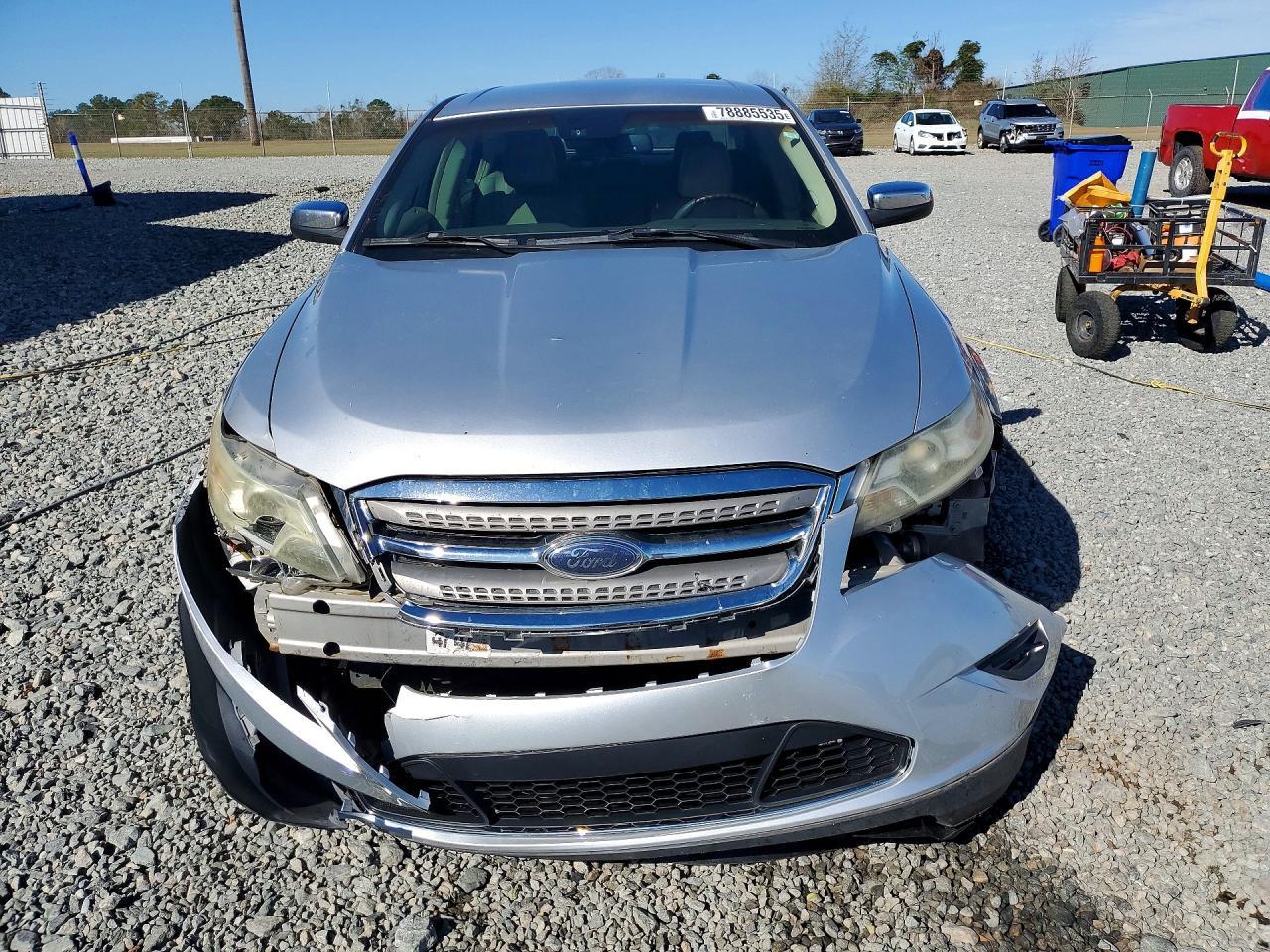 2010 Ford Taurus Limited