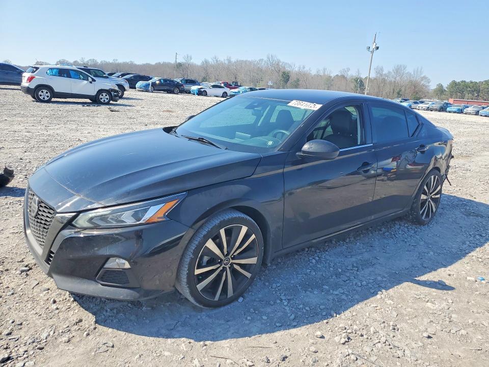 2021 Nissan Altima sr