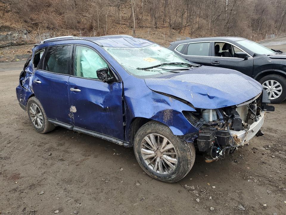 2019 Nissan Pathfinder s