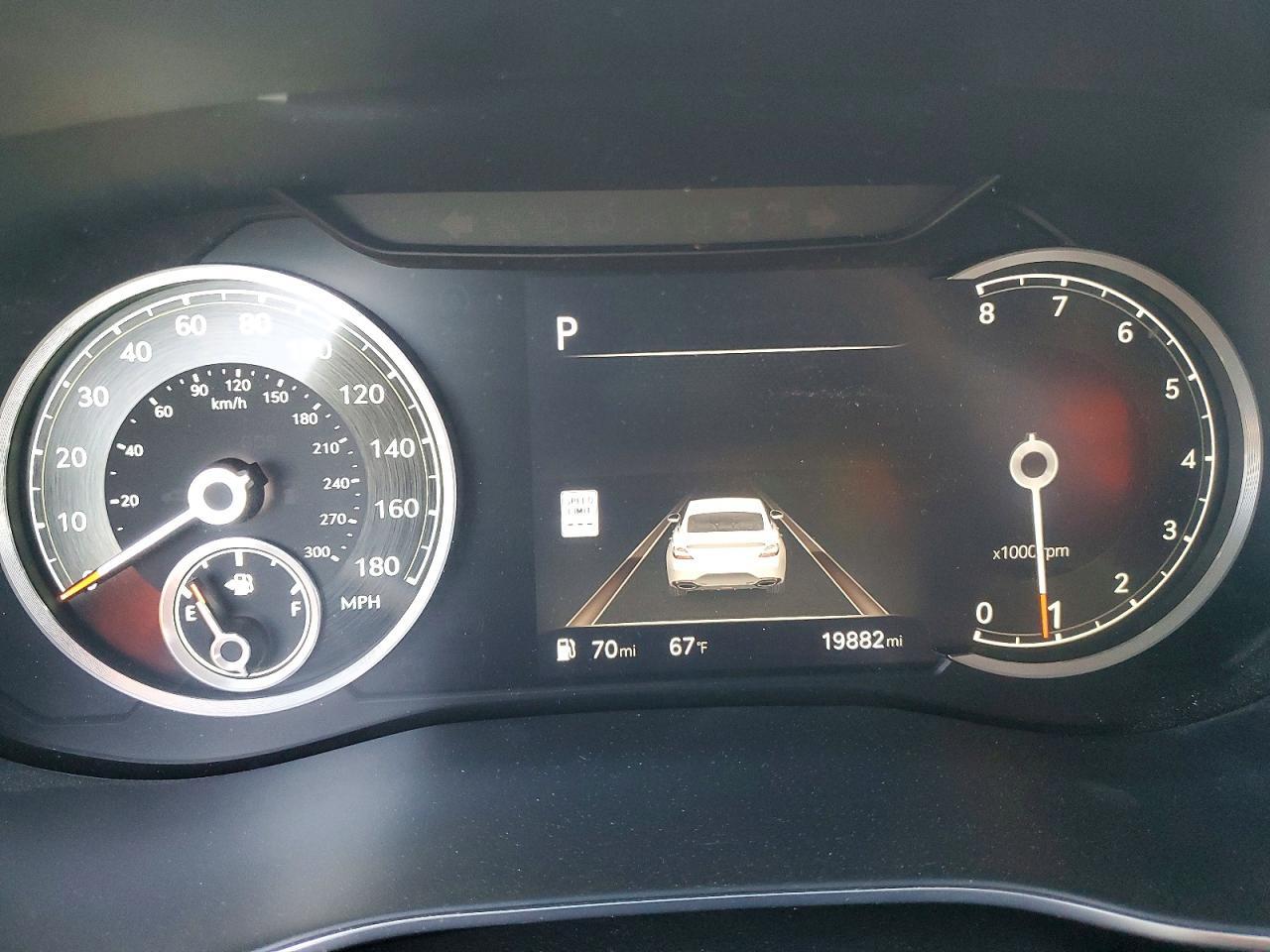 2025 Genesis G70 2.5t Standard