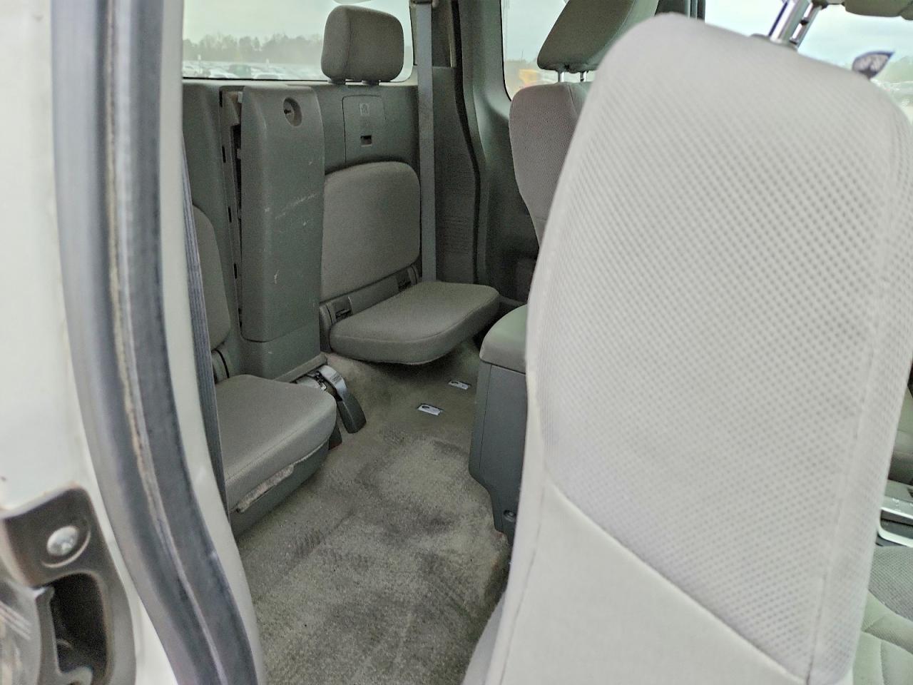 2017 Nissan Frontier S