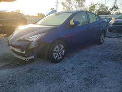 Toyota Prius Three Vehiculos salvage en venta: 2016 Toyota Prius Three
