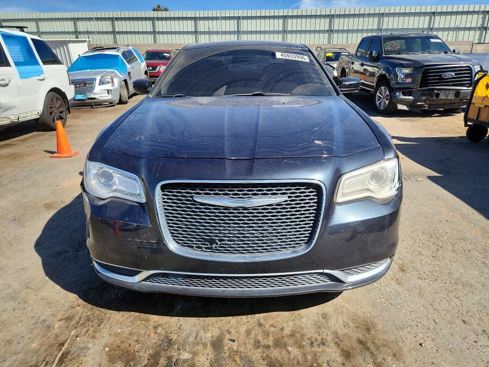 2017 Chrysler 300 Limited