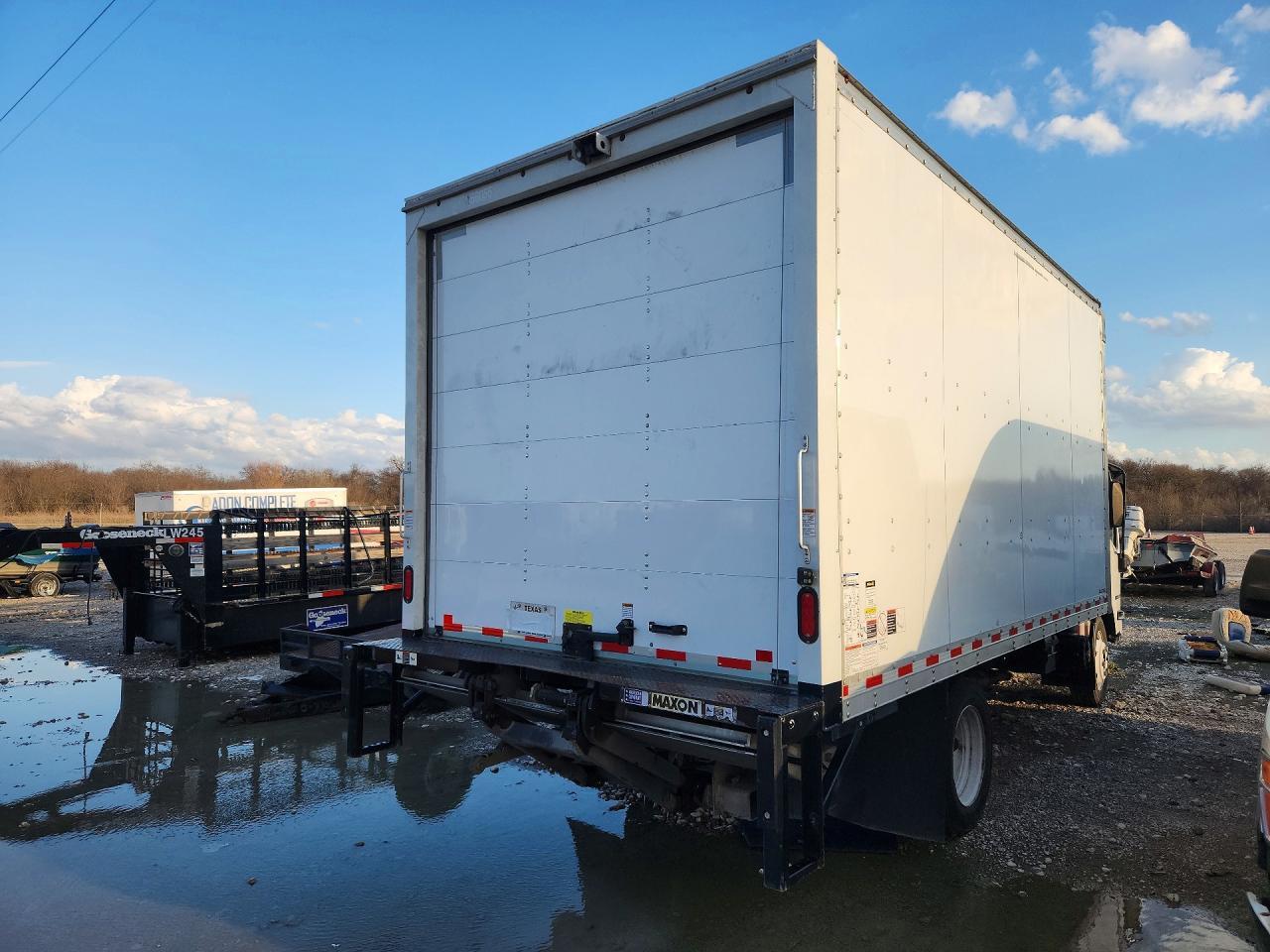 2021 Isuzu NPR HD BOX Truck