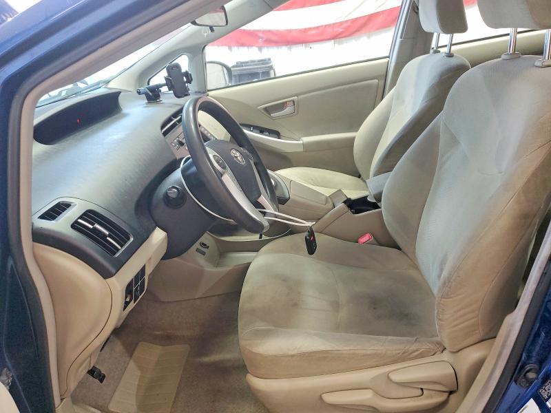 2010 Toyota Prius iii