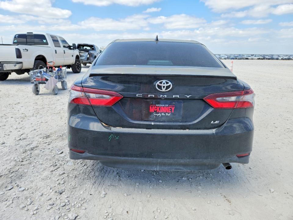 2023 Toyota Camry le