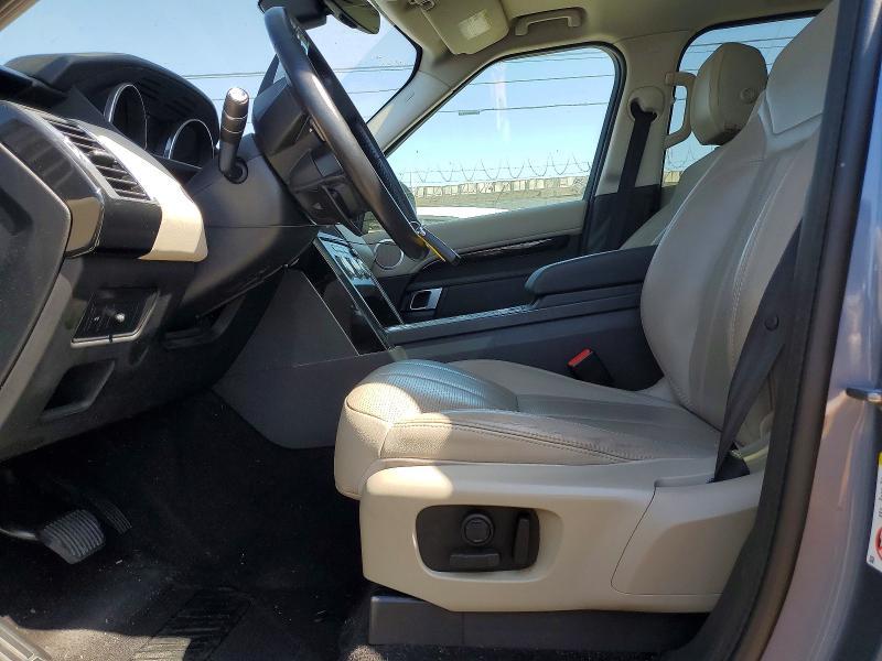 2020 Land Rover Discovery se