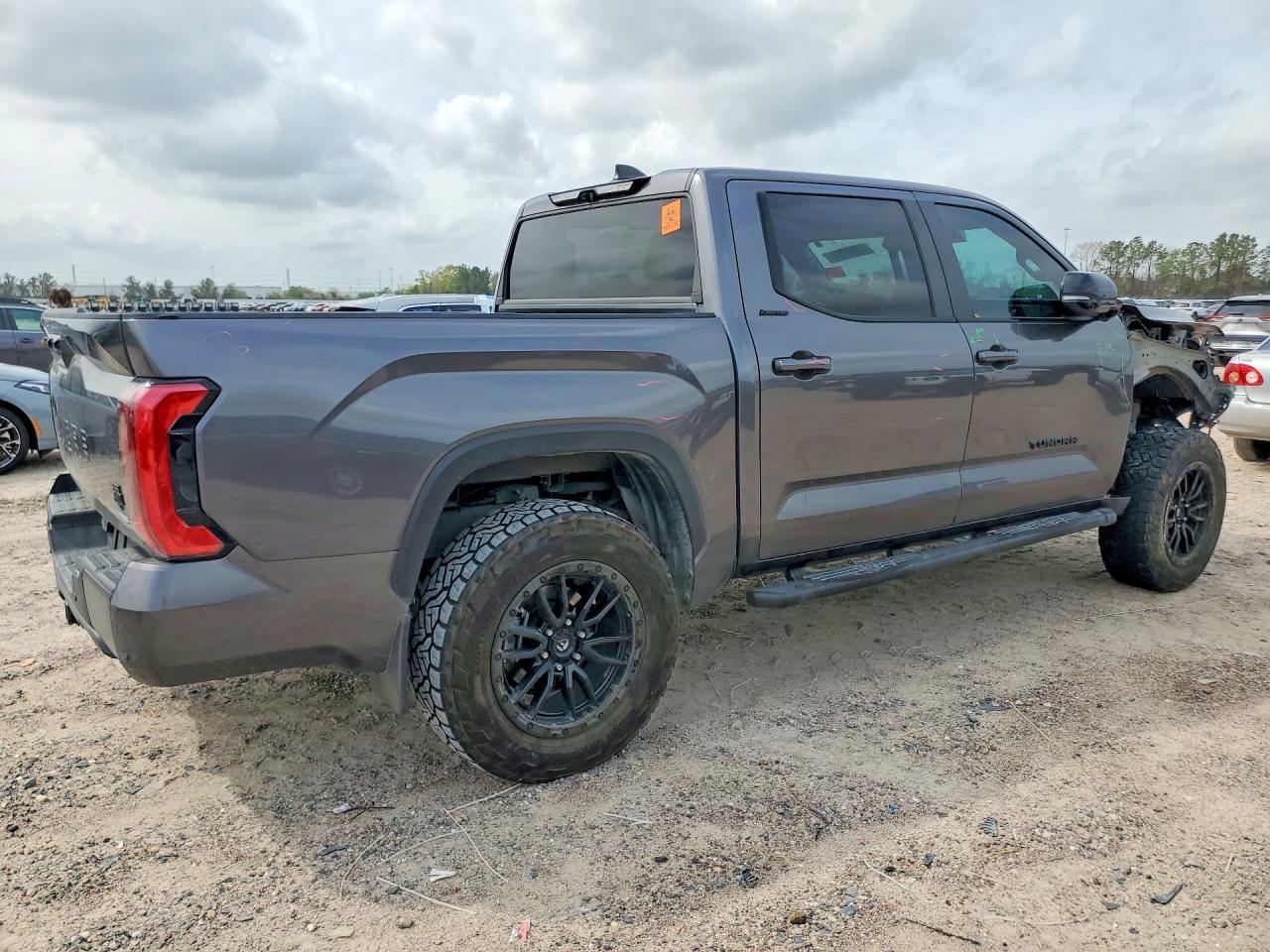 2024 Toyota Tundra Limited HV