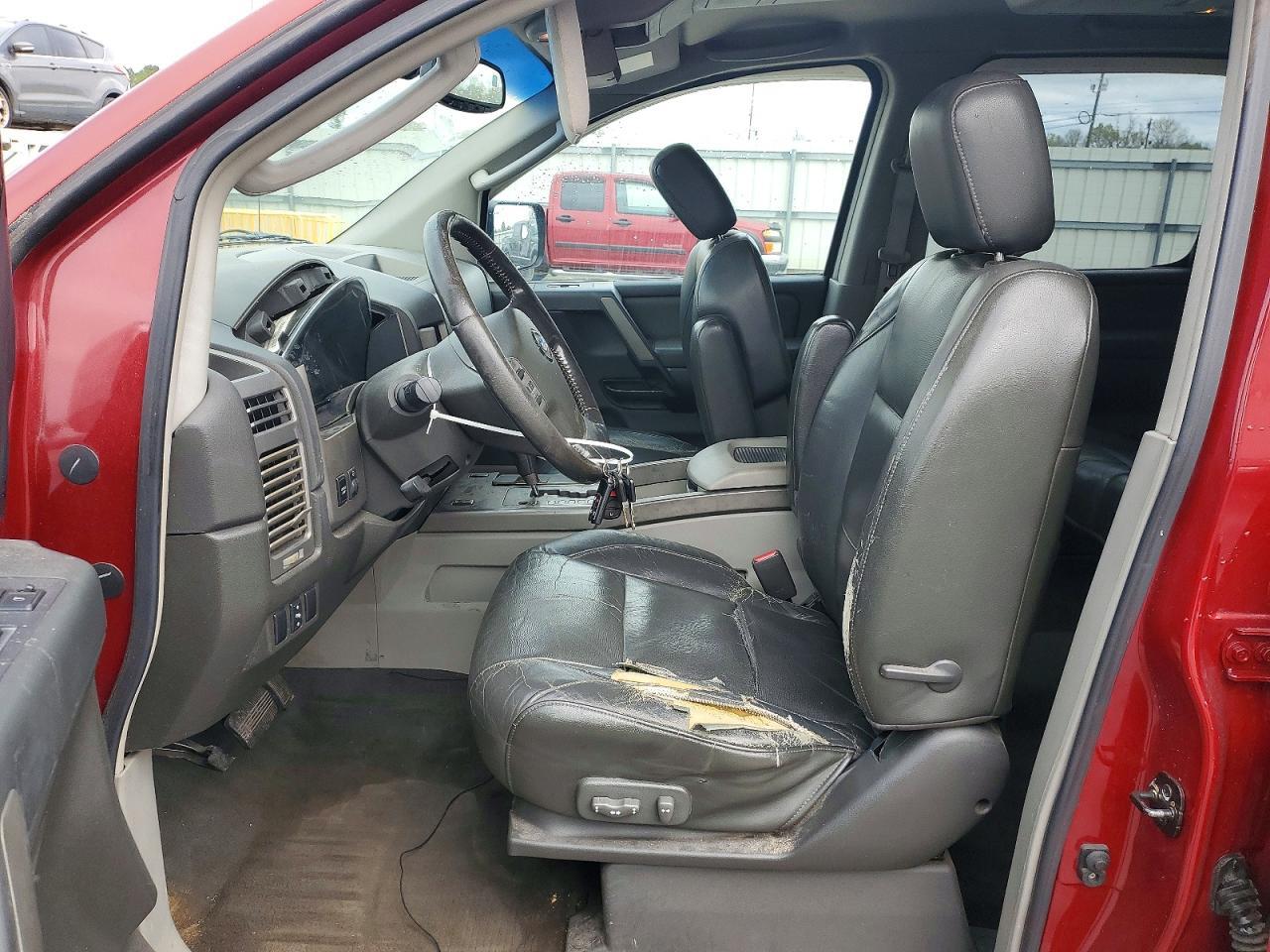 2004 Nissan Titan XE