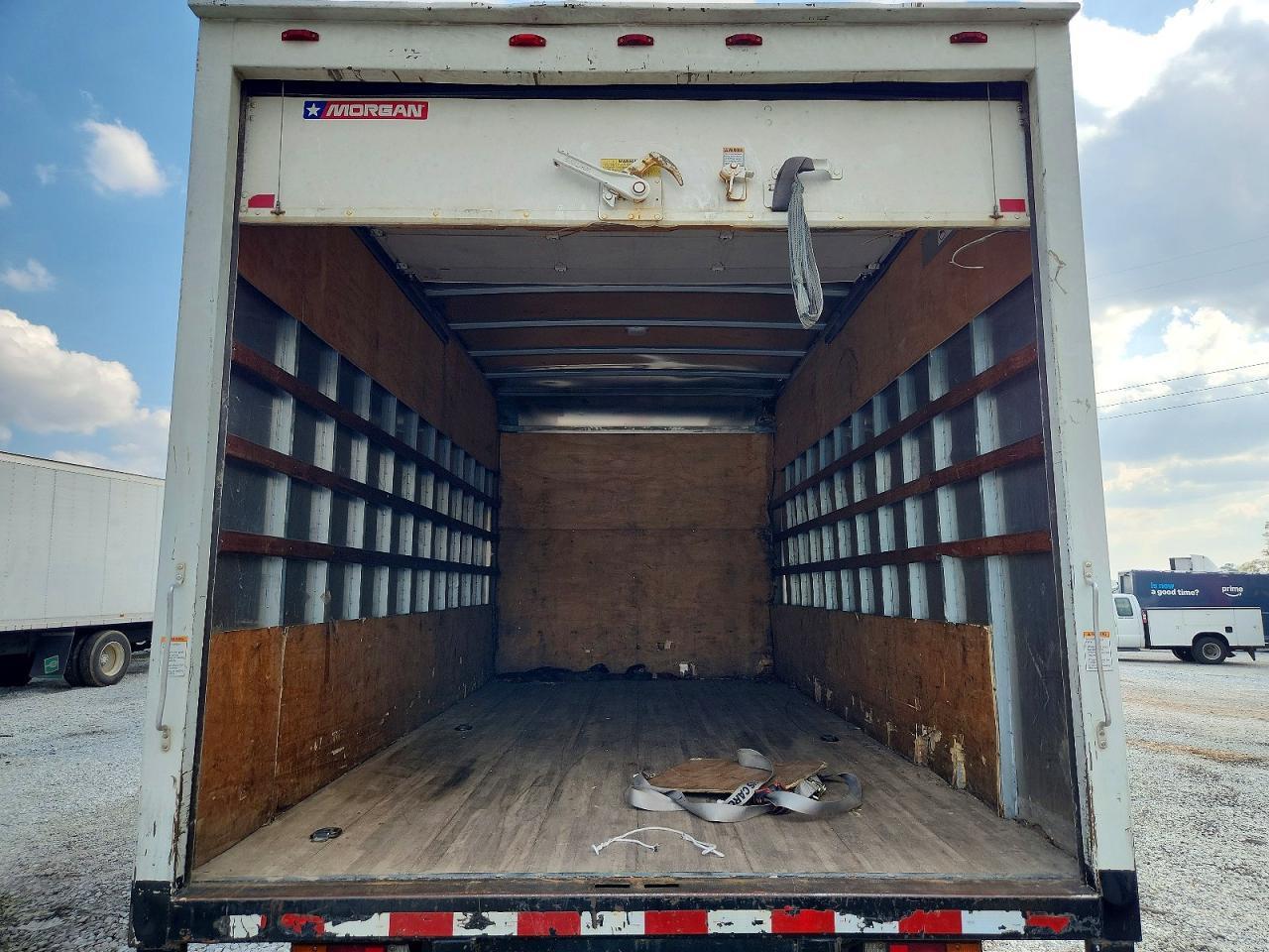 2016 Mitsubishi Fuso FE FEC52S