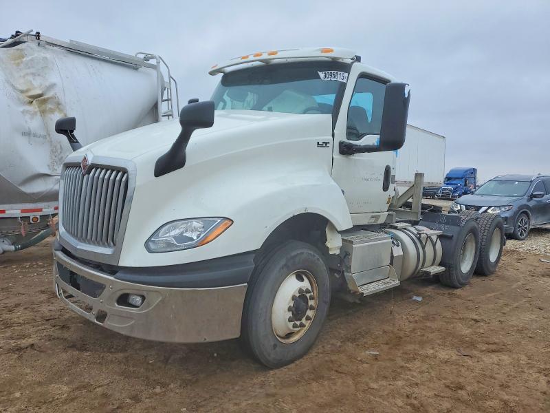 2022 International LT625 Semi Truck