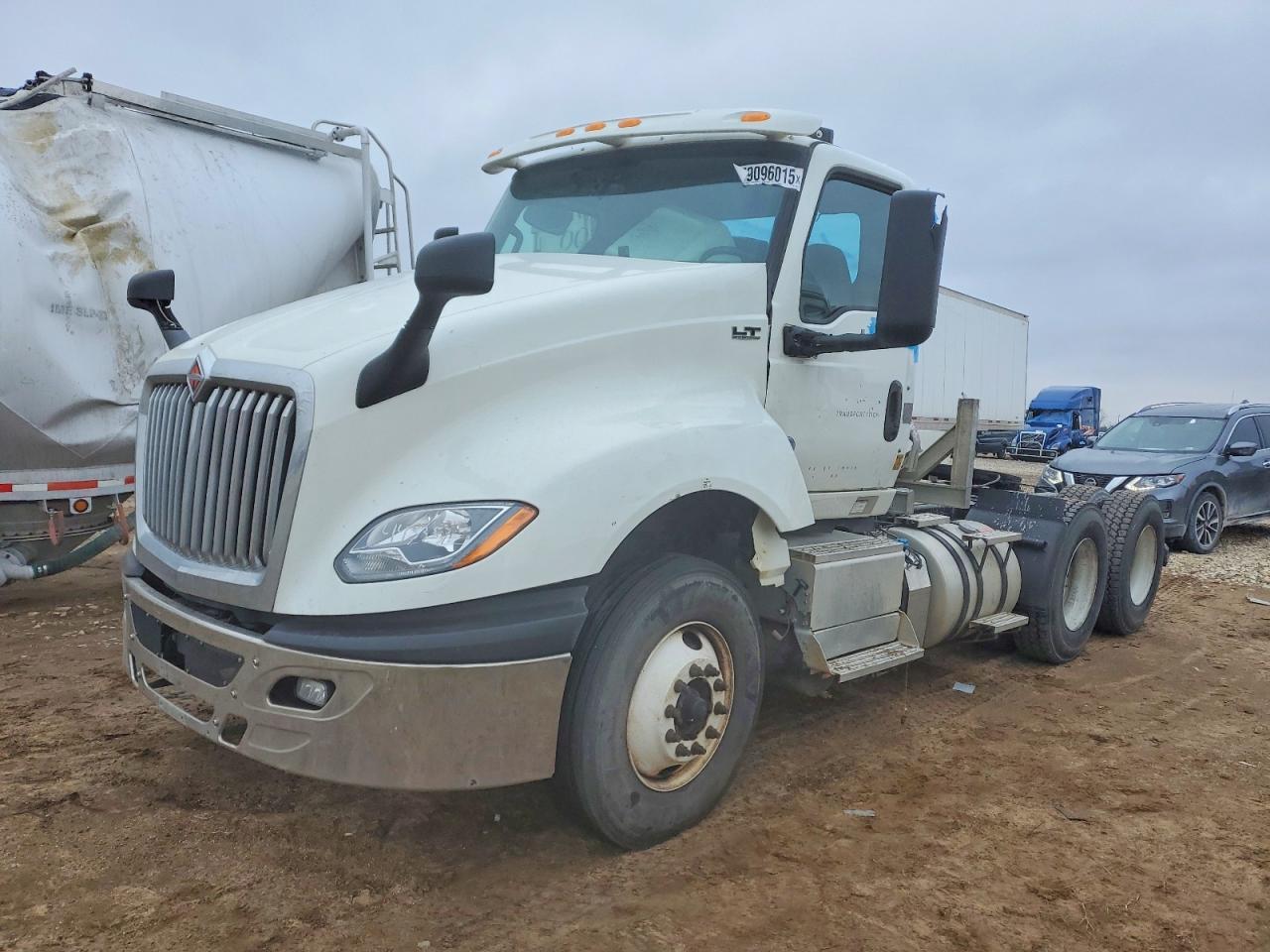 2022 International LT625 Semi Truck